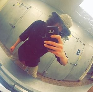 Meet your Posher, Alex